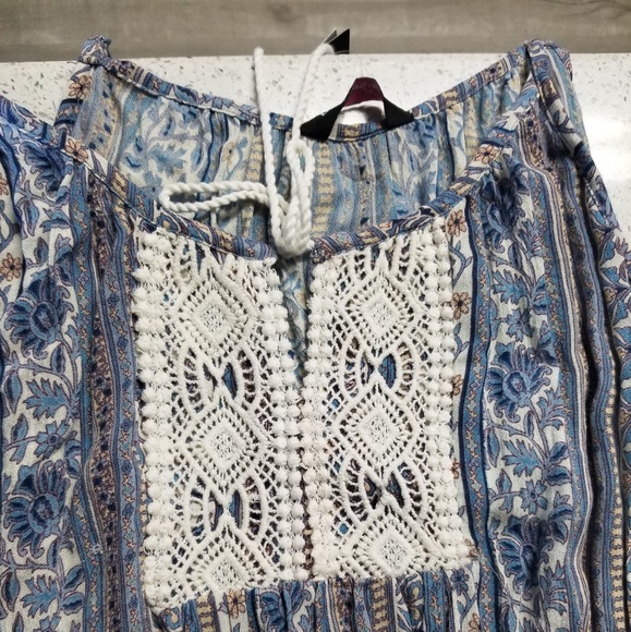 Dresses & Skirts - Cute boho maxi dress brand new size M